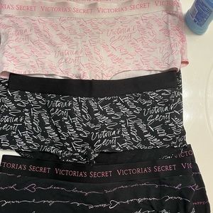 6 pack of VS boyshort underwear